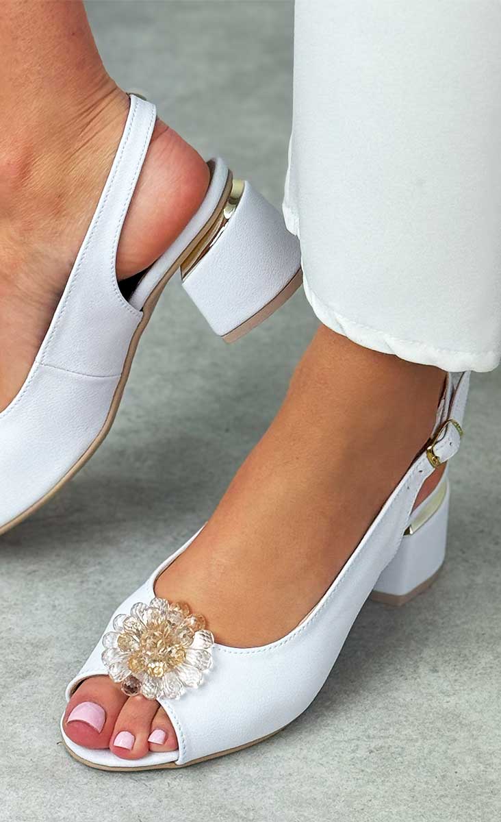 białe sandały na słupku białe sandały na słupku